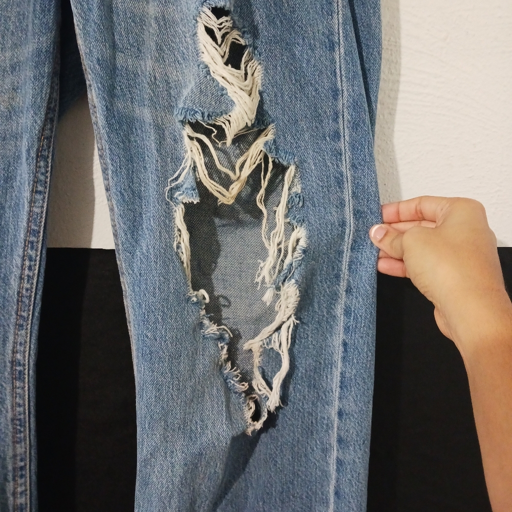 Aeropostale Women 90's baggy medium blue destroyed jeans - Picture 6 of 15